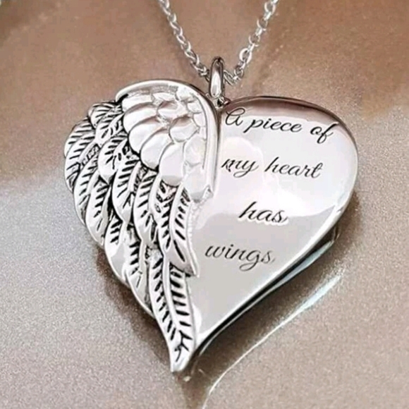 Queen2KeepUp Boutique Jewelry - Engraved Heart Pendant Necklace, Wings